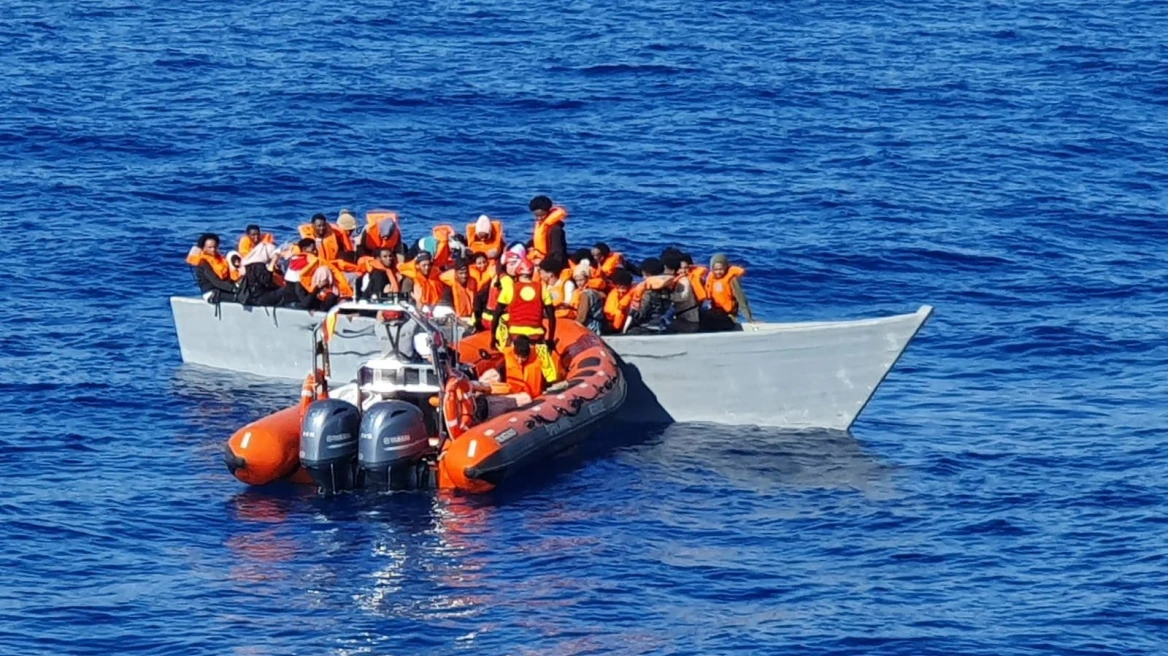 Rrezikonin mbytjen, shpëtohen 117 emigrantë nga Libia
