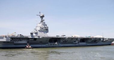 Aeroplanmbajtësja më moderne amerikane ankorohet në Split të Kroacisë