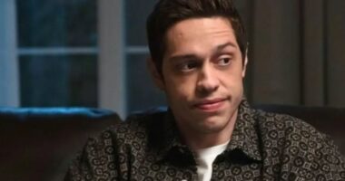 Probleme me shëndetin mendor, Pete Davidson hyn në rehabilitim