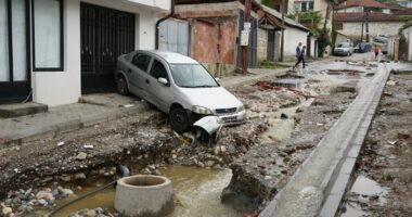 Dy viktima për shkak të motit të keq në Pejë, reagon Peleshi: Ngushëllime! Pranë vëllezërve tanë në këtë ditë të vështirë