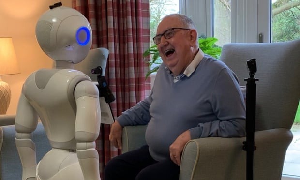 Kina do të përdorë robotë për t’u kujdesur për të moshuarit