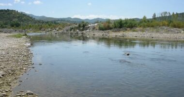 E mori rrjedha teksa po kalonte lumin Shkumbin, gjendet pas 5 ditësh trupi i 46-vjeçarit të zhdukur