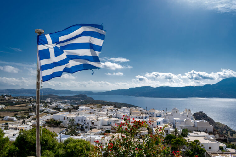 Kjo është arsyeja pse shtëpitë në ishujt grekë janë blu dhe të bardhë dhe nuk ka të bëjë fare me flamurin