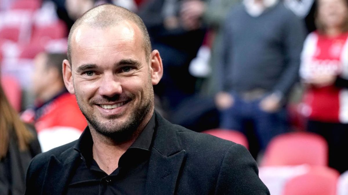 Sneijder shkakton polemika: Një trajnere femër të drejtojë ekipin e meshkujve të Anglisë? Kjo është çmenduri