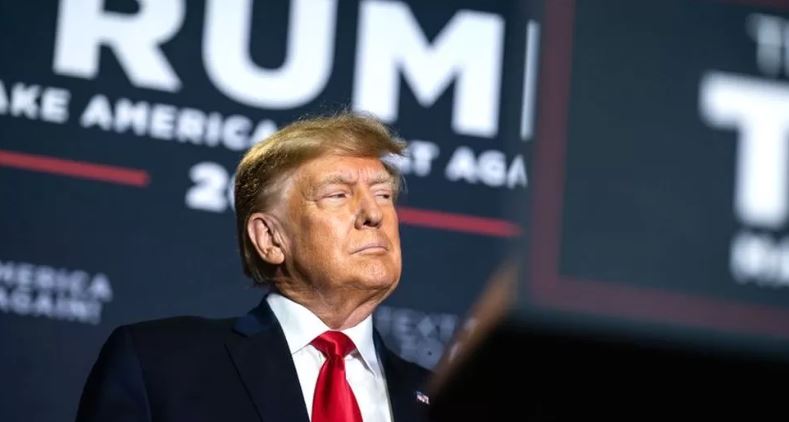 Trump përballet me akuza penale për keqpërdorim dokumentesh të klasifikuara