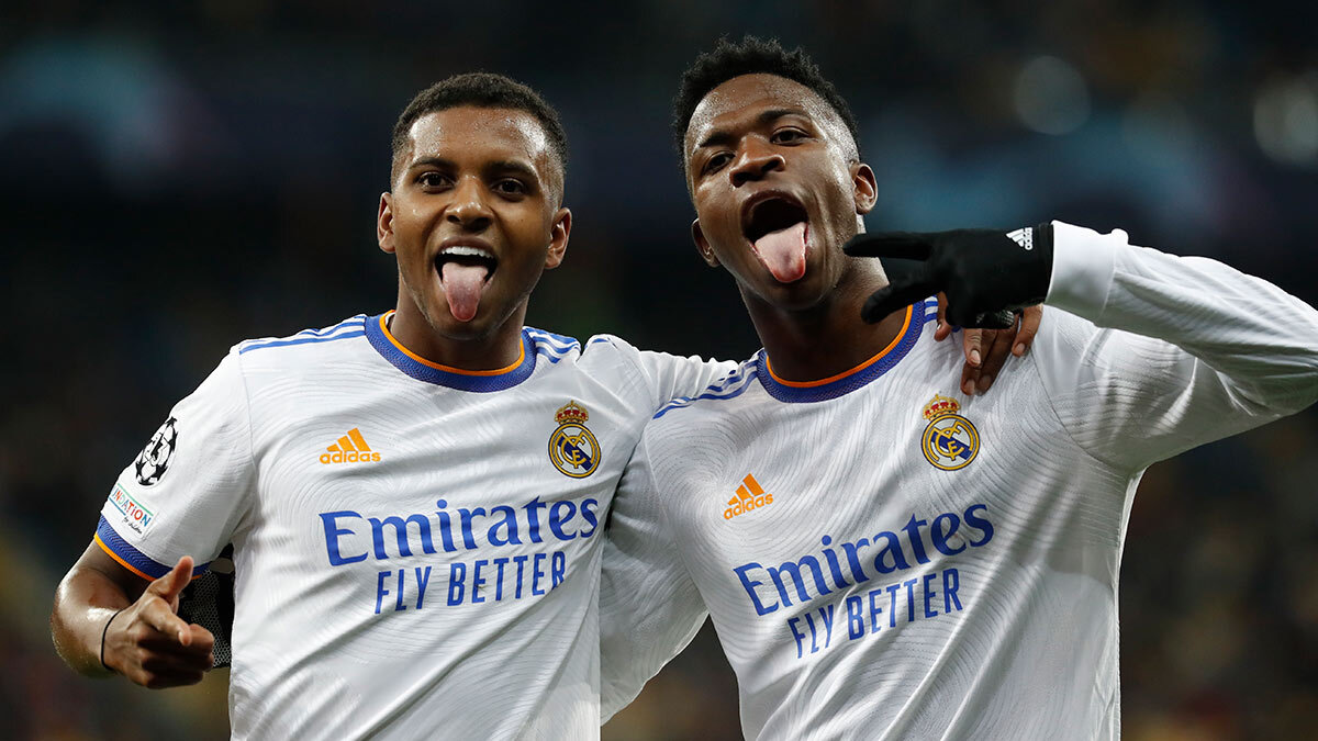 Ndryshime në fanellat e brazilianëve, Vinicius dhe Rodrygo me numra “yjesh” pas shpine