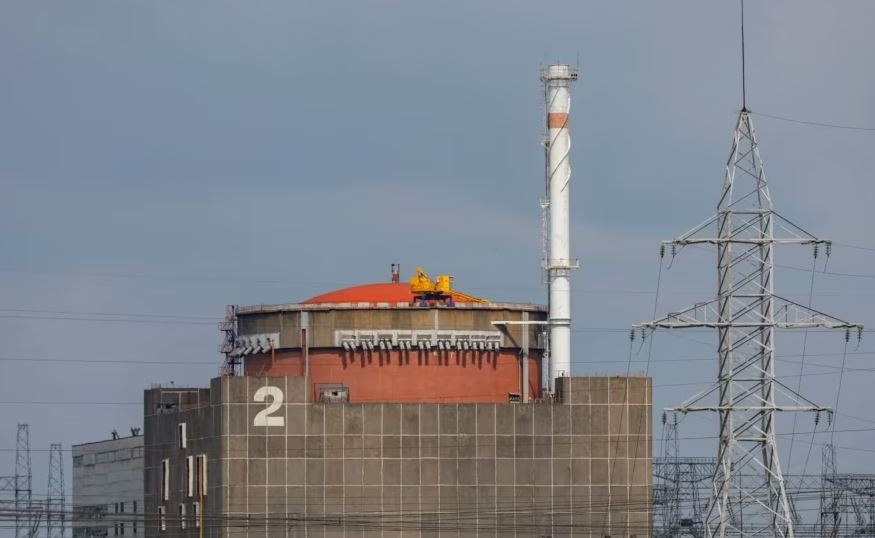 Banorët pranë centralit bërthamor të Zaporizhias përgatiten për më të keqen
