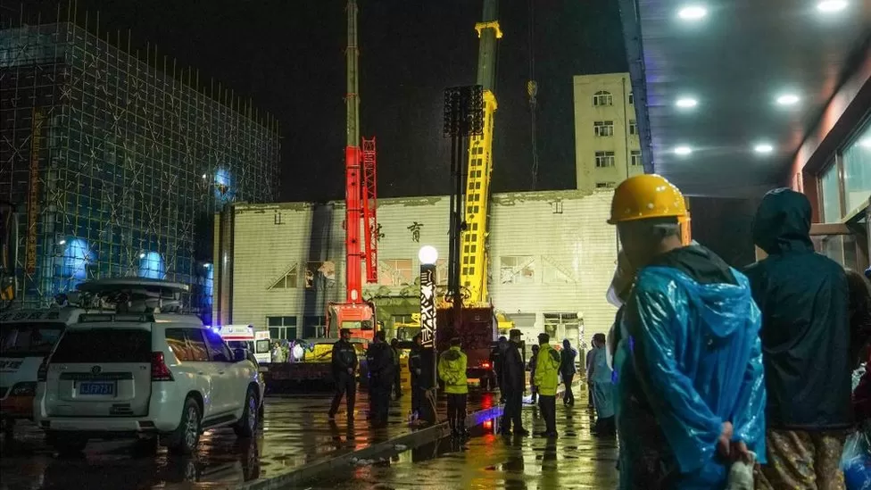 Shembet çatia e shkollës në Kinë, humbin jetën 11 persona