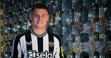 P&euml;rforcim p&euml;r Champions, Newcastle &ldquo;peshkon&rdquo; an&euml;sorin anglez