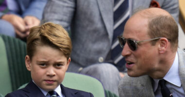 Princi George po thyen një traditë të familjes mbretërore që ka më shumë se njëqind vjet