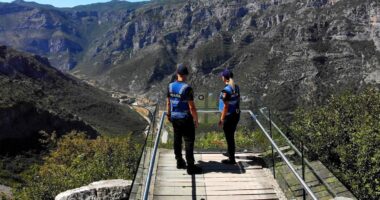 Shërbejnë në temperatura ekstreme, kryeministri Rama falenderon efektivët e Policisë Rrugore dhe asaj Bashkiake