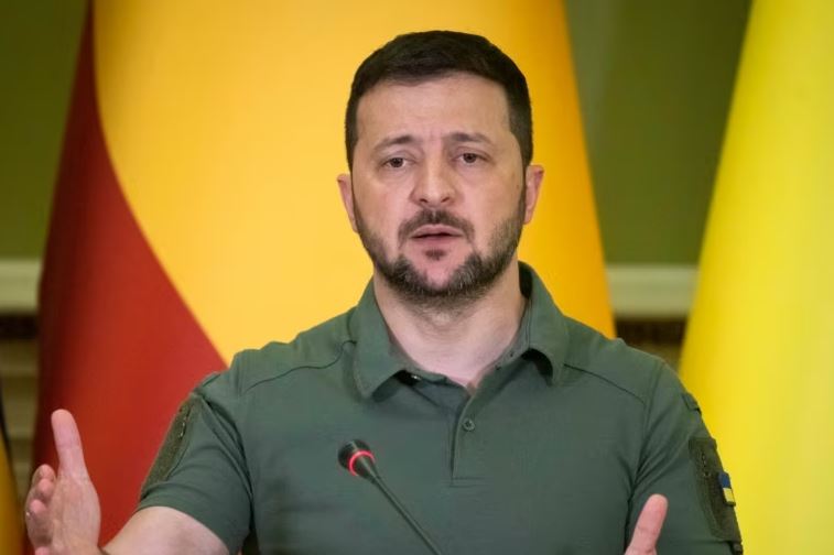 Zelensky: Sanksione ndaj 300 entiteteve ligjore dhe rreth 200 individëve