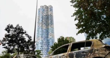 Ministri i Brendshëm francez: Në vend është rivendosur rendi publik