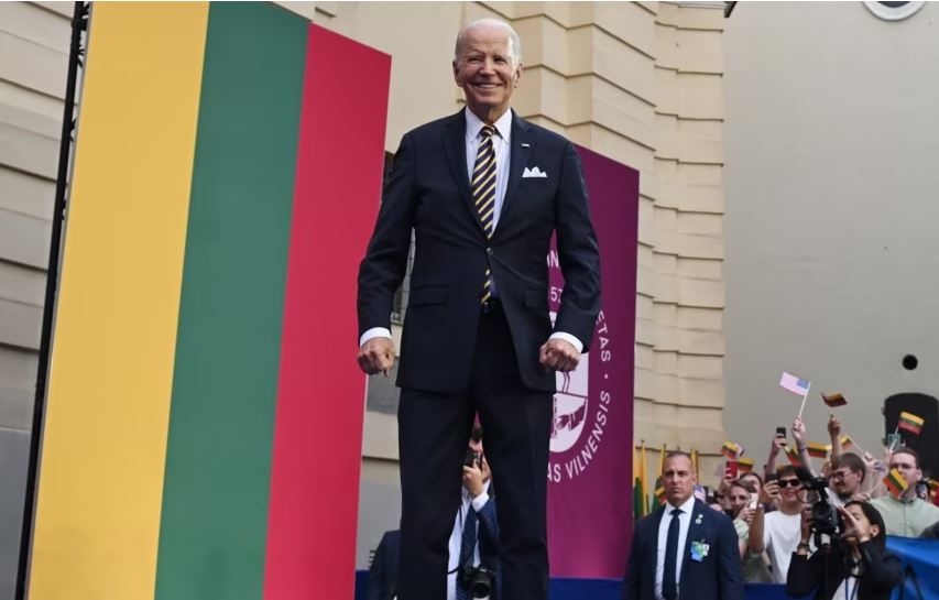 Biden zotohet për unitet të NATO-s përballë “etjes” së Putinit për kontroll mbi Ukrainën