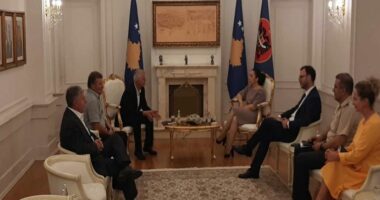 Takimi me Osmanin, Veteranët: Nëse dekretohet paga minimale, do bllokojmë Parlamentin