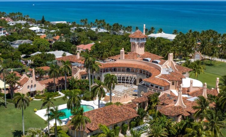 Artefaktet e lashta izraelite gjenden në rezidencën e Trump në Mar-a-Lago