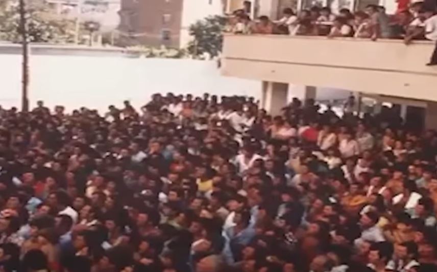 Eksodi i ambasadave, 2 korrik 1990/ Mbi 5 mijë shqiptarë hynë në ambasadat e vendeve perëndimore