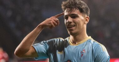 Viega n&euml; qend&euml;r t&euml; v&euml;mendjes, pas spanjollit dhe Arsenal e Tottenham