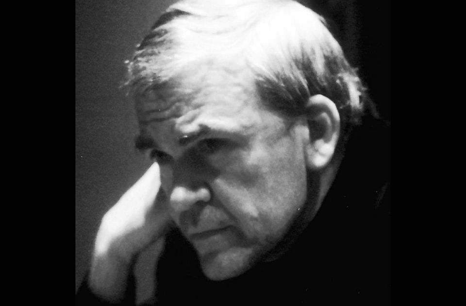 Ndahet nga jeta shkrimtari i njohur, Milan Kundera