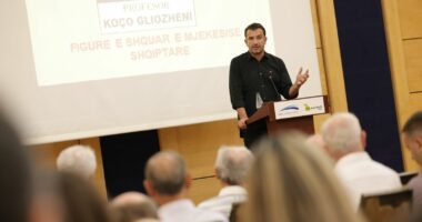 Ceremoni përkujtimi në 110 vjetorin e lindjes së mjekut të njohur, Koço Gliozheni, Veliaj: Aseti numër një i qytetit janë njerëzit