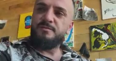 Agon Amiga tregon si u krijua grupi Tingulli Trent: Getoarin e njoh që nga shkolla fillore