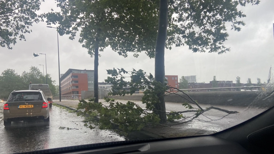 Stuhia në Holandë, raportohet për 1 të vdekur dhe disa të lënduar