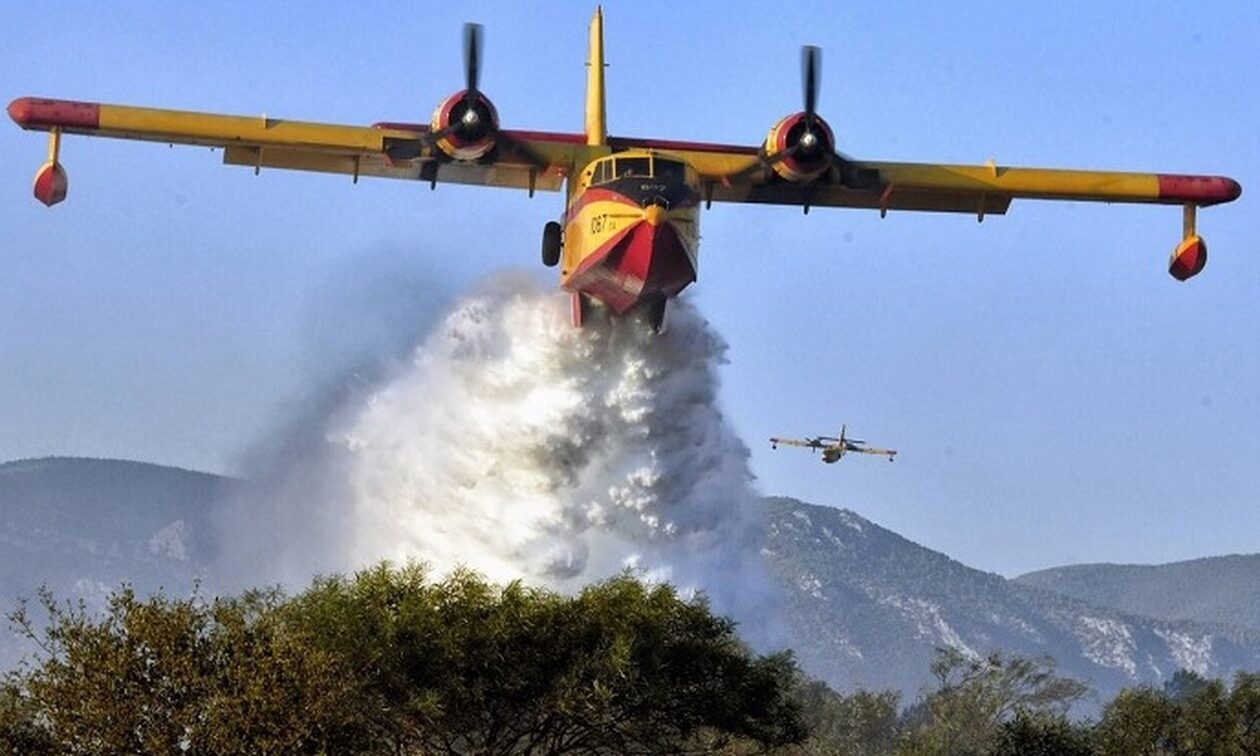 Edhe Franca pushtohet nga flakët, zjarr pranë aeroportit të Nicës