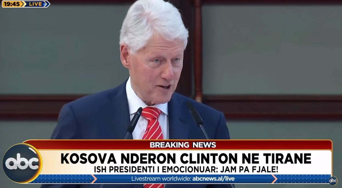 “Jam pa fjalë”, Bill Clinton i emocionuar nga pritja e shqiptarëve