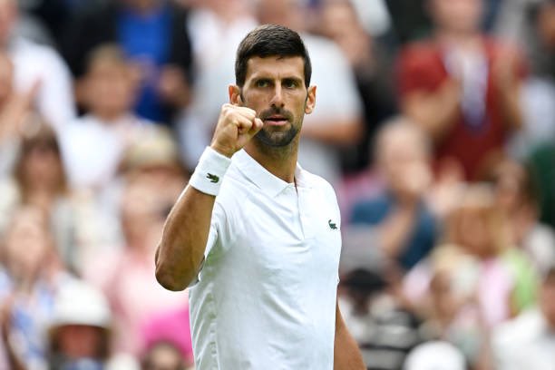 Novak Djokovic e nis me fitore mbrojtjen e titullit në Wimbledon