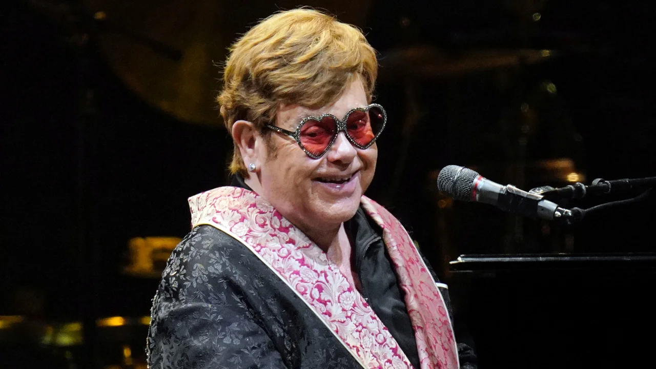 “Sonte është nata e fundit”, Elton John mbyll karrierën 50-vjeçare