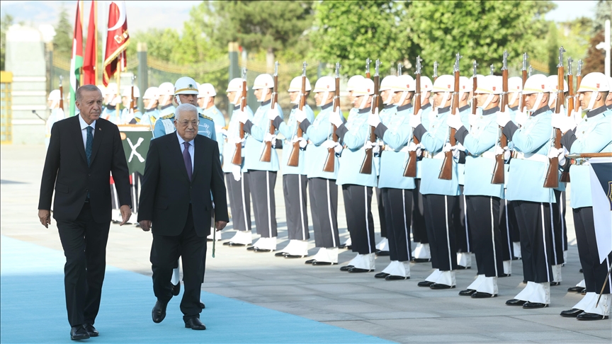 Erdogan takohet me homologun e tij palestinez në Ankara