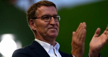 Konservatorët kryesojnë pas zgjedhjeve në Spanjë