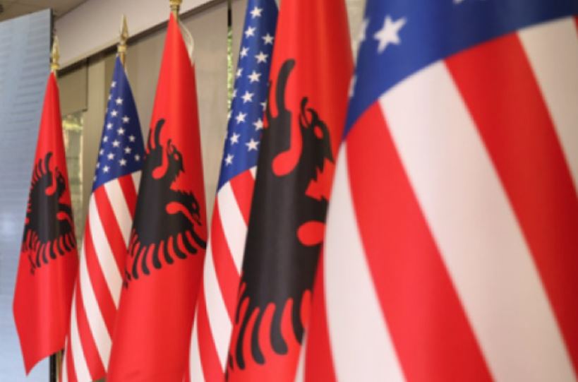 Shënohet sot 101-vjetori i marrëdhënieve diplomatike Shqipëri-SHBA