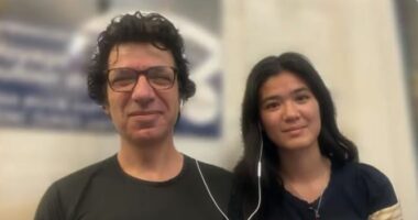 Genc dhe Nadia Tukiçi flasin për marrëdhënien babë e bijë: Vajza flet 6 gjuhë, më surprizoi kur mësoi shqipen