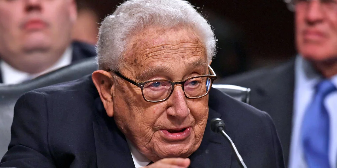 “Mendova se hodhe në erë Nord Stream”, Kissinger bie viktimë e rusëve që imitojnë Zelensky-n