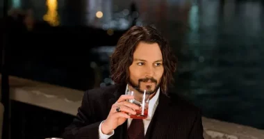 Çfarë pinë në të vërtetë aktorët në vend të alkoolit në filmat e Hollivudit?