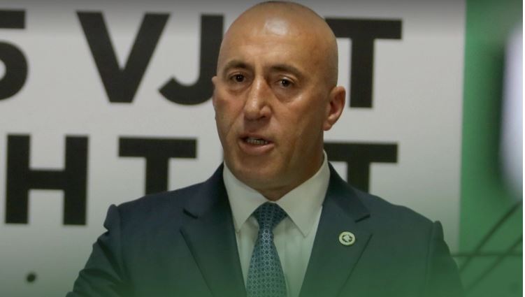 Haradinaj rendit “lajthitjet” e Kurtit: Qeveria po na ngul thikë pas shpine