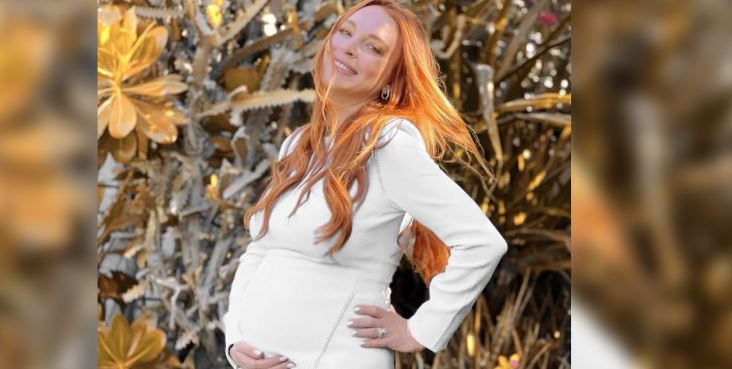 Lindsay Lohan feston ditëlindjen  shtatzënë për herë të parë