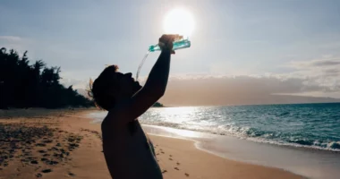 Studimi: Kjo pije është më e mirë për hidratim sesa uji