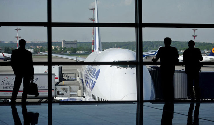 Moti i keq/ Rreth 30 fluturime anulohen në aeroportet e Moskës