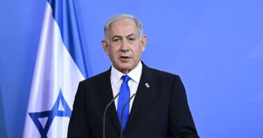 Netanyahu i quan ‘antisemite’ protestat në Francë