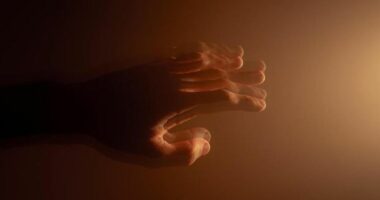 Sëmundja e Parkinsonit mund të diagnostikohet 7 vjet më parë falë orëve inteligjente