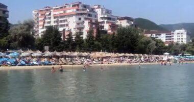 Pogradec 400 çadra plazhi falas, Bashkia krijon 7 plazhe publike