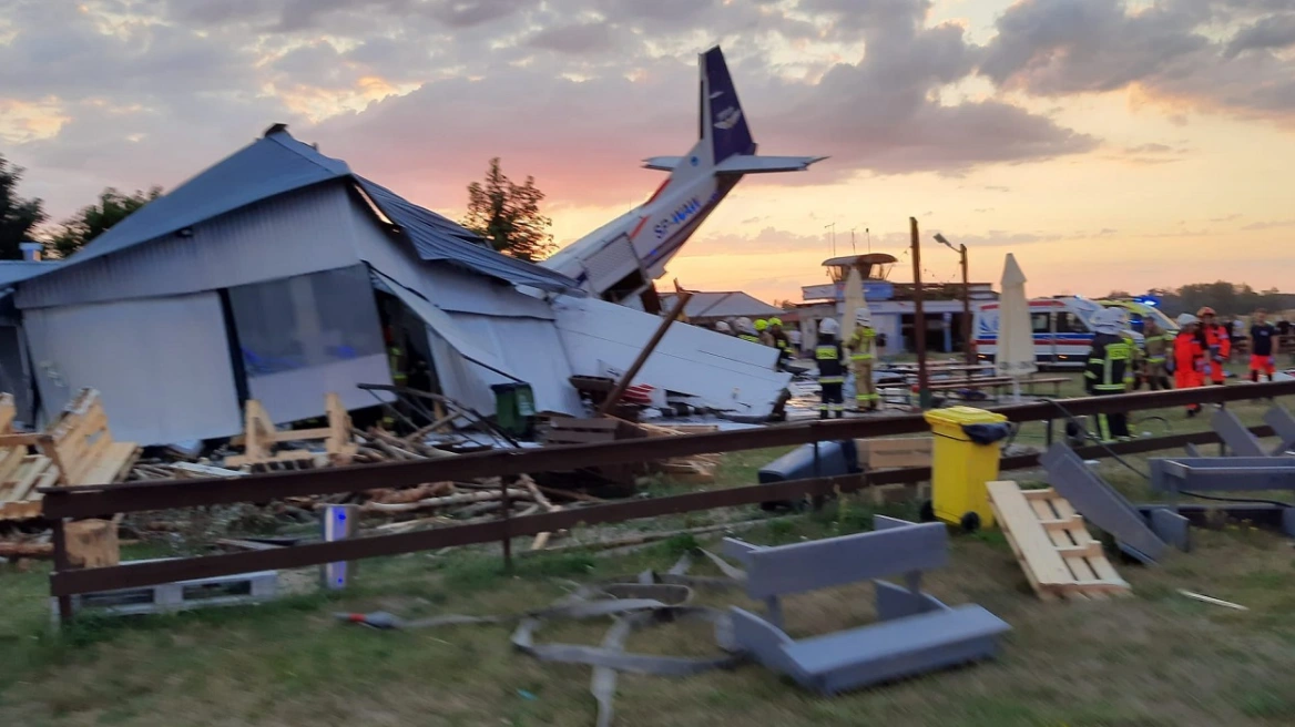 Rrëzohet aeroplani në Poloni, raportohet për të vdekur