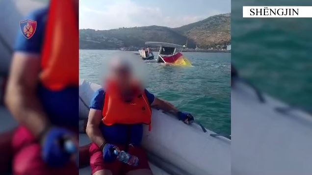 Era i përmbysi varkën me vela në det, shpëtohet turisti italian në Shëngjin