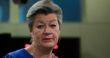 Ylva Johansson në Lampedusa: Sfida e emigracionit nuk është italiane, por europiane