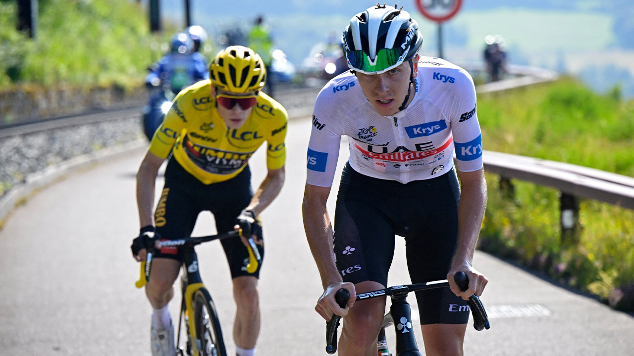 “Tour de France”/ Dueli në Alpe përfundon në barazim mes dy rivalëve, të martën vendoset fati i garës së madhe