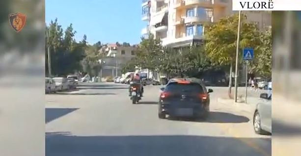 VIDEO/ Xhiro nëpër Vlorë me pistoletën në makinë, arrestohen dy miqtë