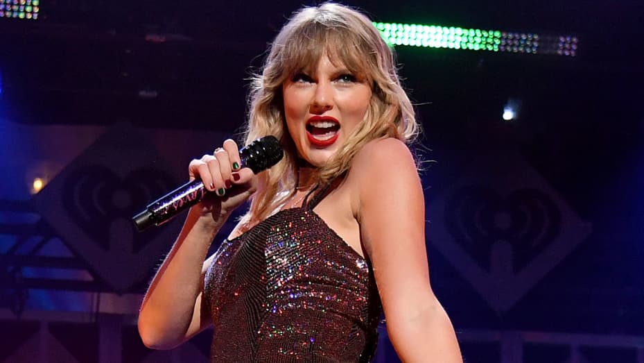 Taylor Swift fiton më shumë se 13 milionë dollarë për koncert