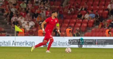 Elbasani i pandalshëm në merkato, “verdheblutë” afrojnë Telushin e Hoxhajn